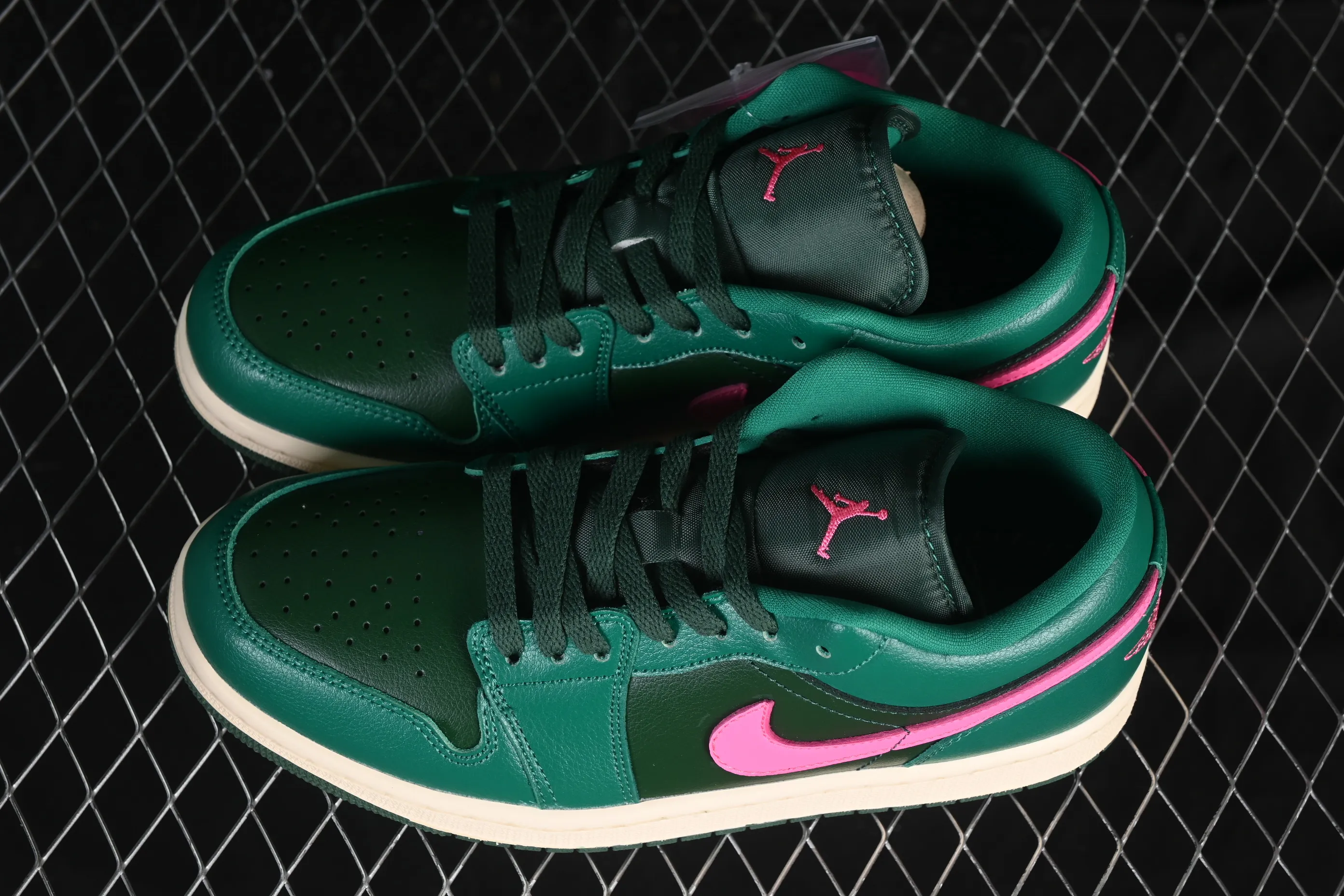 All categories Air Jordan Jordan series basketball shoes Air Jordan 1 Low Air Jordan 1 Low "Watermelon" AJ1 Joe 1 green red cultural low-top casual sneakers DC0774-300